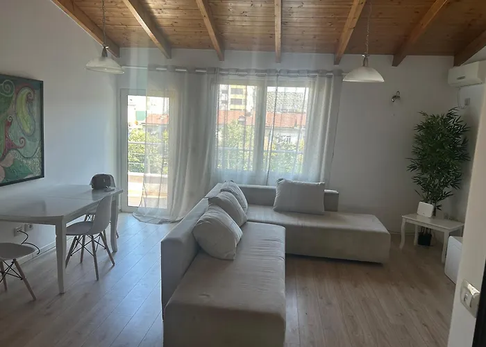 Penthouse Centre Tiran